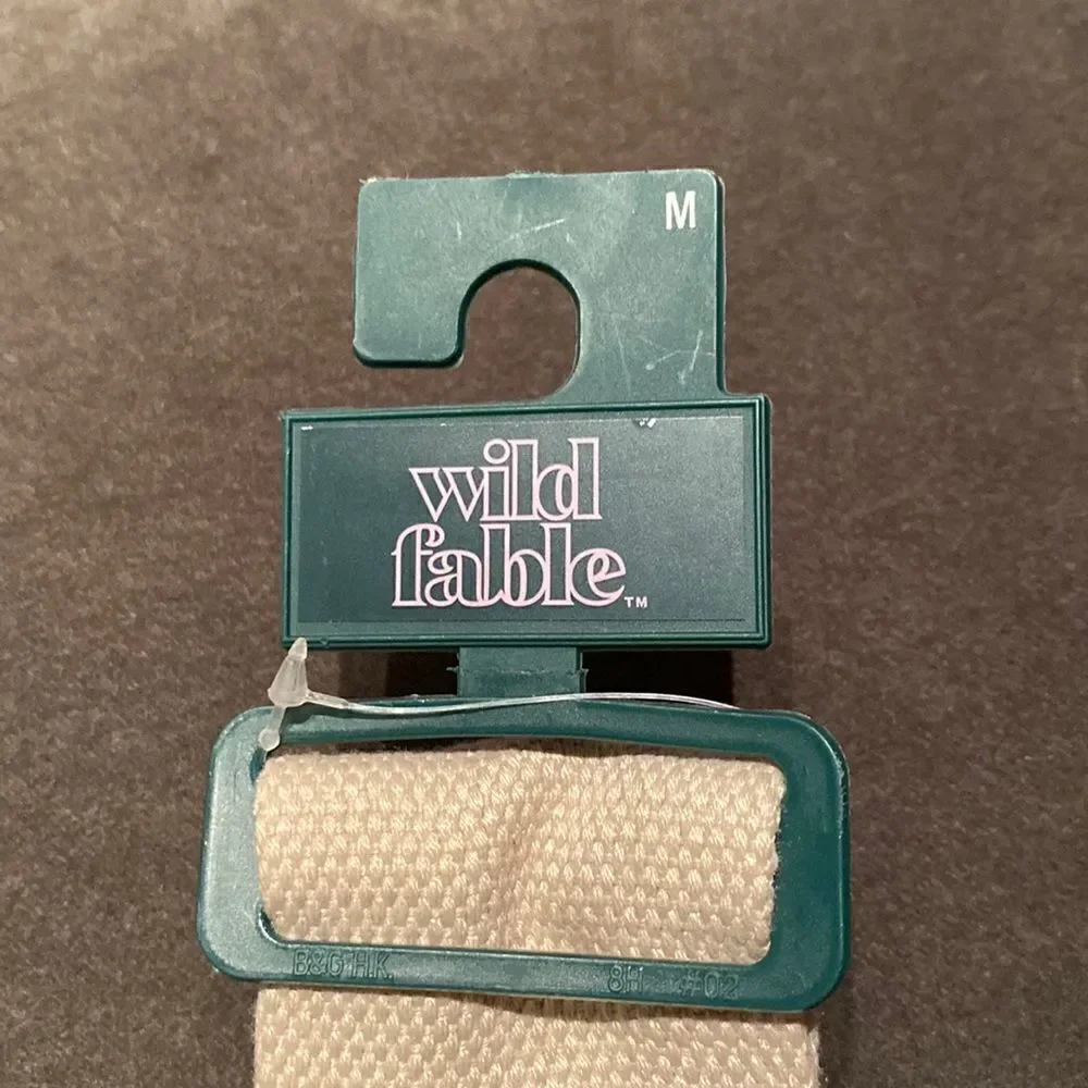 Women’s Tan Belt with Large Clip Buckle Adjustable Size M NWT